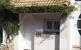 LE JAD Joli F2 proche Gare, Arènes avec terrasse privée