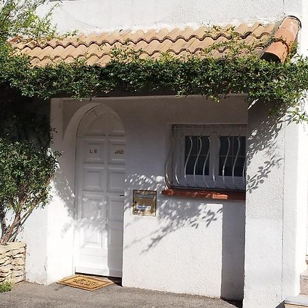 Appartement LE JAD Joli F2 proche Gare, Arènes avec terrasse privée à Nîmes Extérieur photo